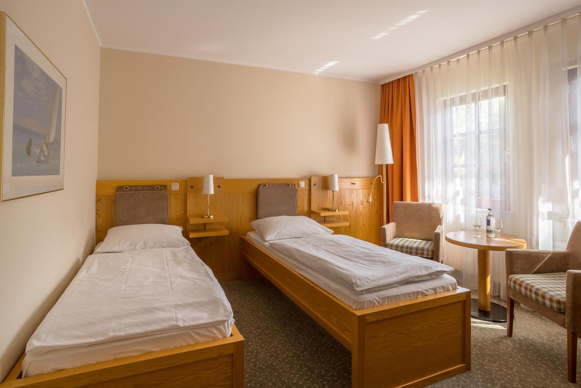 Ringhotel Warnemuender Hof Rostock Buitenkant foto