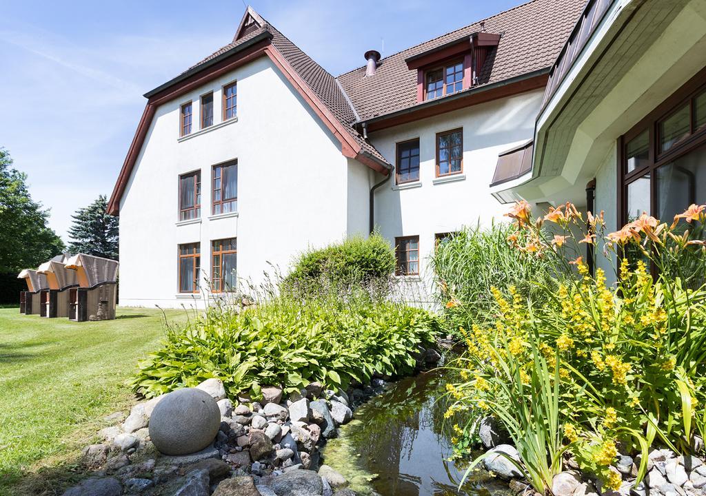 Ringhotel Warnemuender Hof Rostock Buitenkant foto