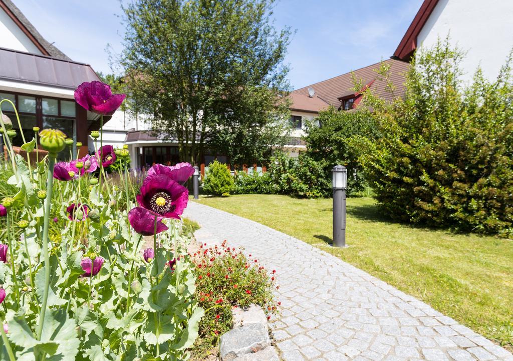 Ringhotel Warnemuender Hof Rostock Buitenkant foto