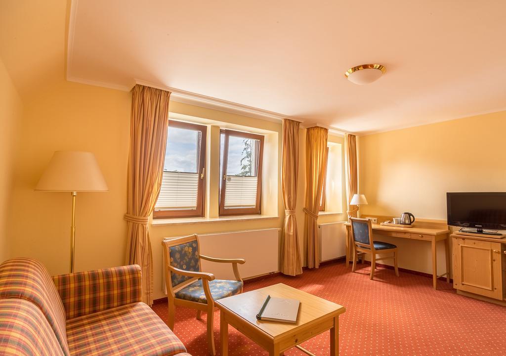 Ringhotel Warnemuender Hof Rostock Buitenkant foto